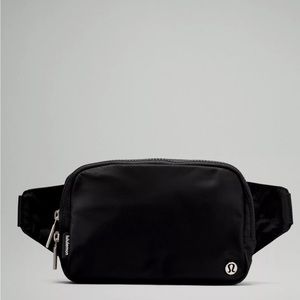 Lululemon Large Everywhere Belt Bag
